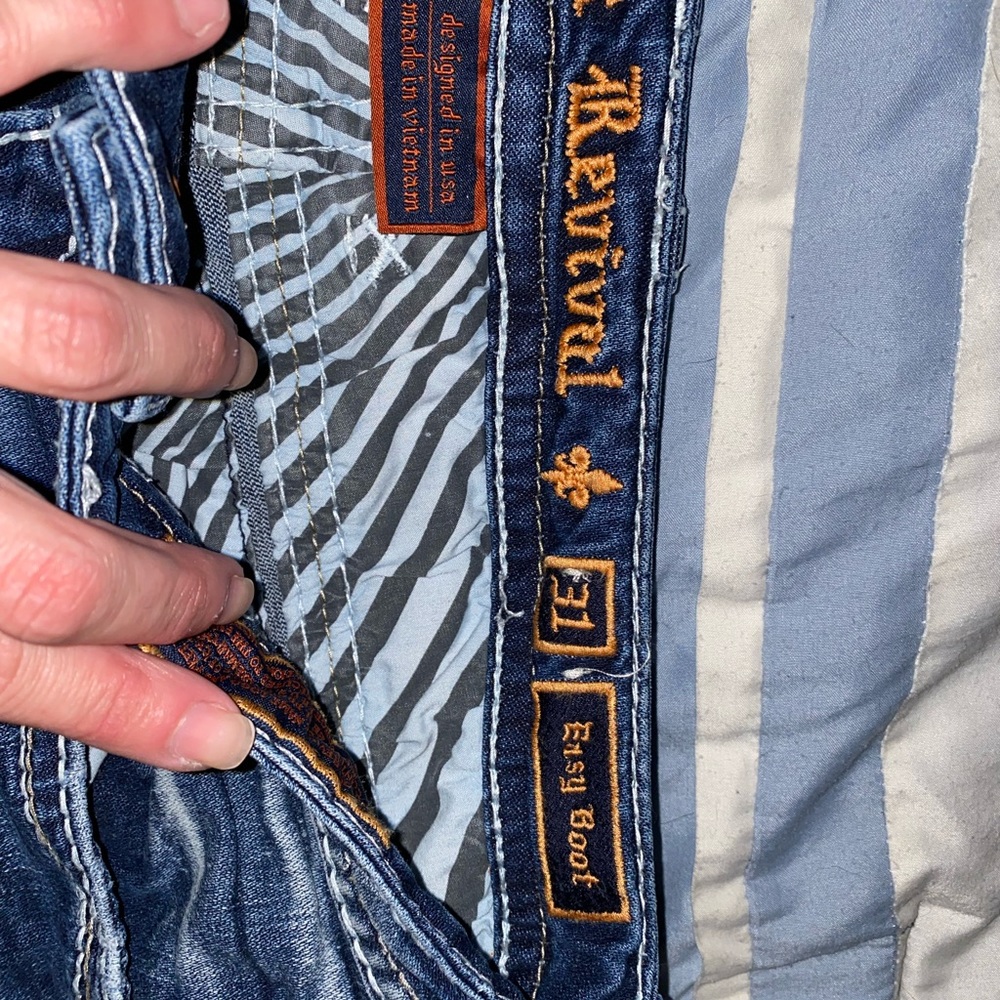 **2131**. EUC- WORN once!!! Super cute rock republic jeans!